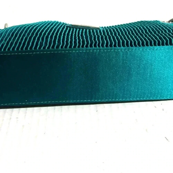 Jewel Badgley Mischka  jewel green polyester shoulder - Picture 3 of 5